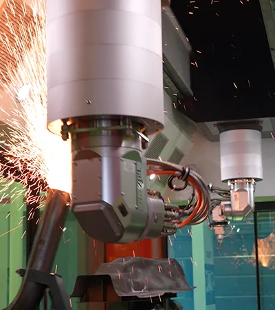 Dwustanowiskowa wycinarka laserowa 3D