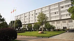 Baza badań, rozwoju i produkcji zaawansowanych urządzeń laserowych